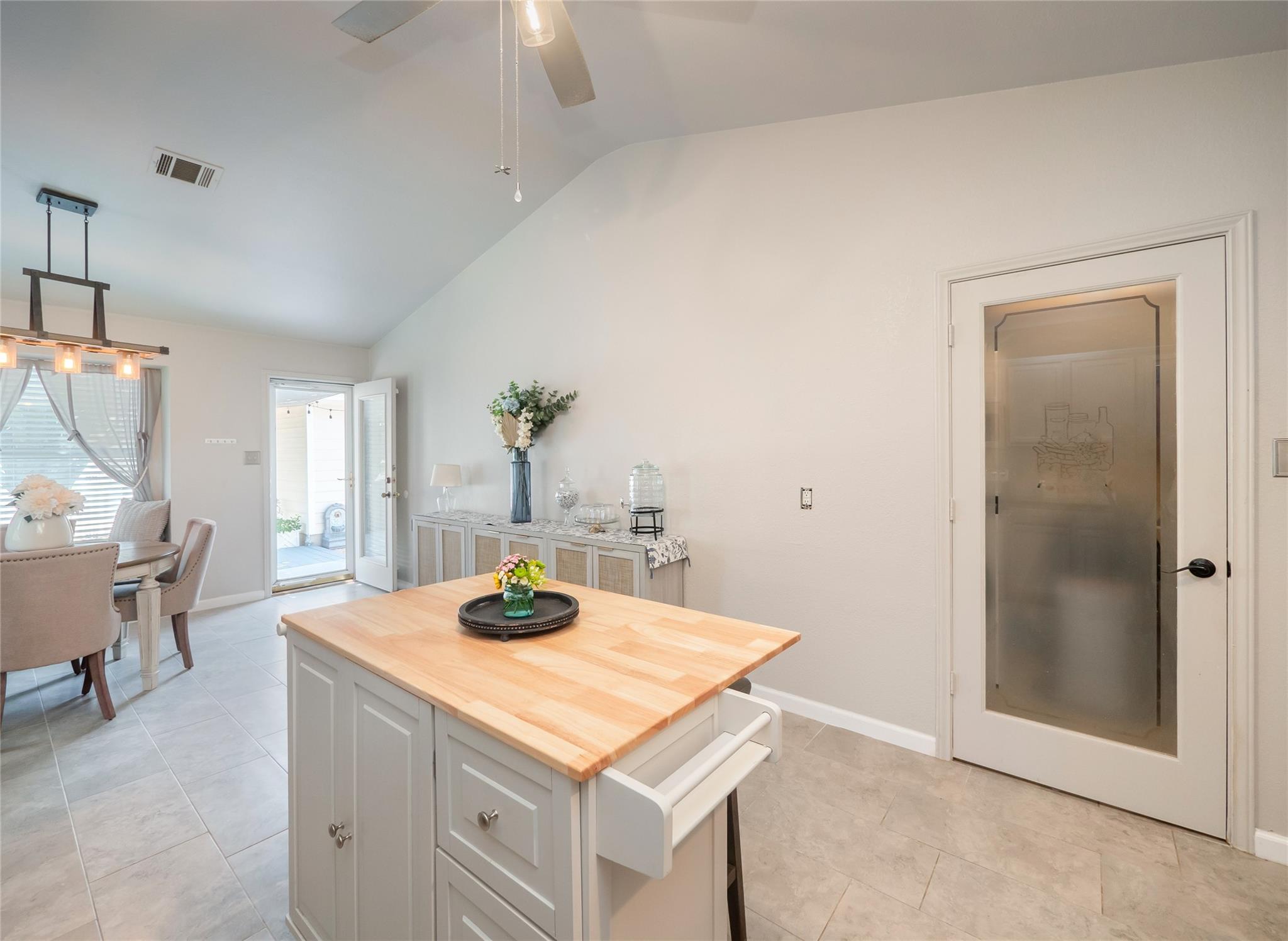 4605 Mather, Kyle, TX 78640