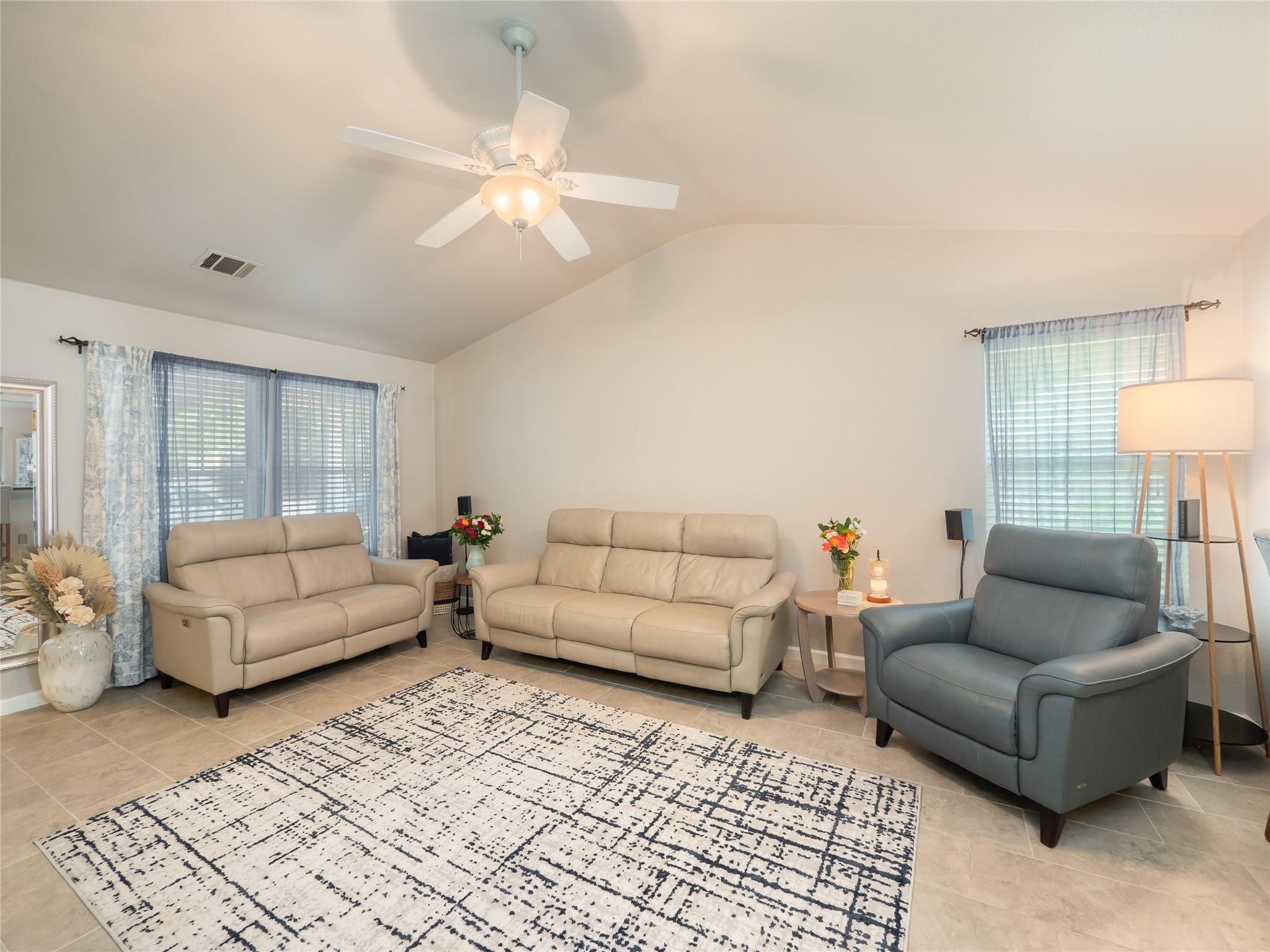 4605 Mather, Kyle, TX 78640