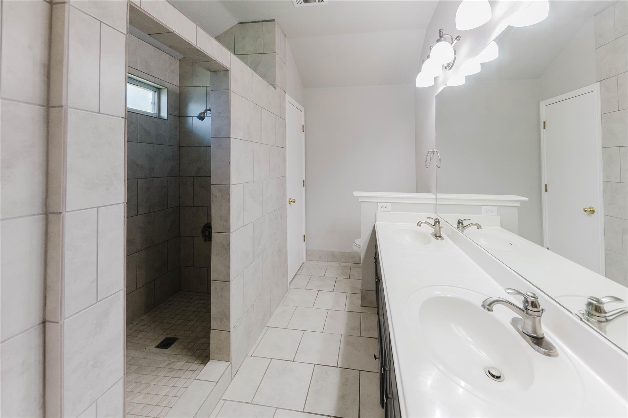 115 Hummingbird Ct, Cedar Creek, TX 78612