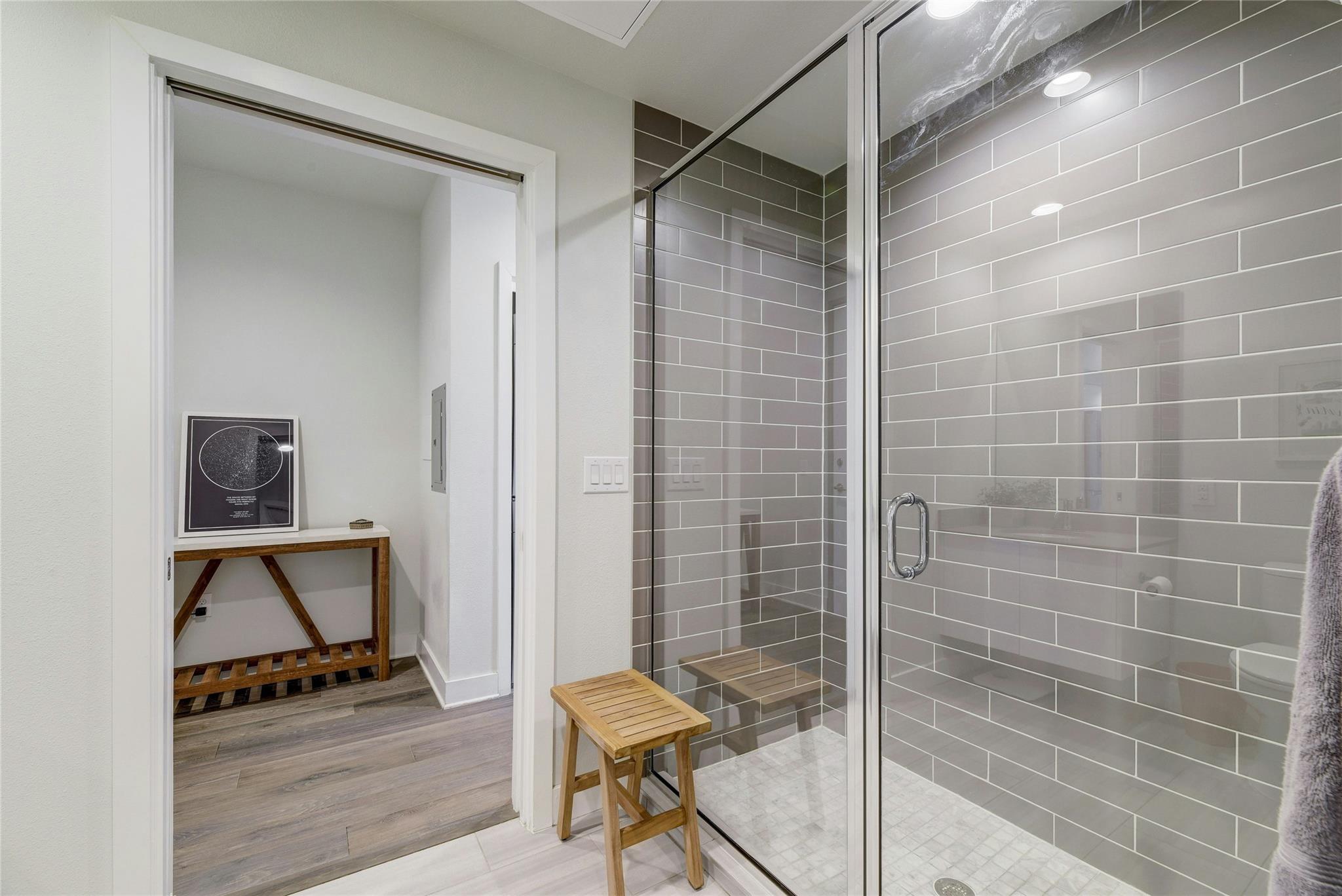 1800 E 4th St # 303, Austin, TX 78702