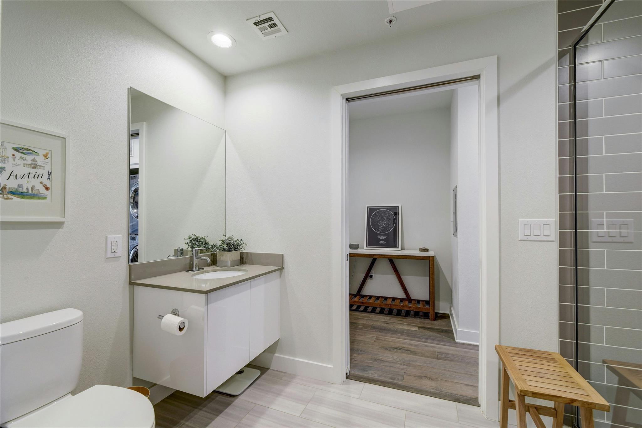 1800 E 4th St # 303, Austin, TX 78702