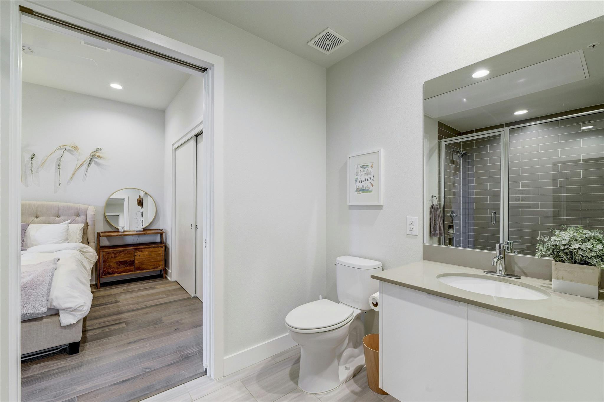 1800 E 4th St # 303, Austin, TX 78702