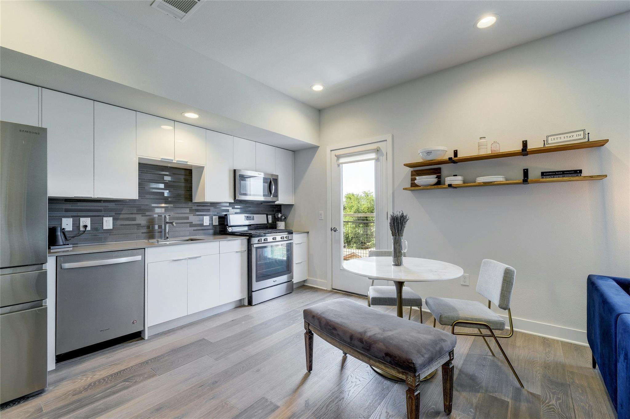 1800 E 4th St # 303, Austin, TX 78702