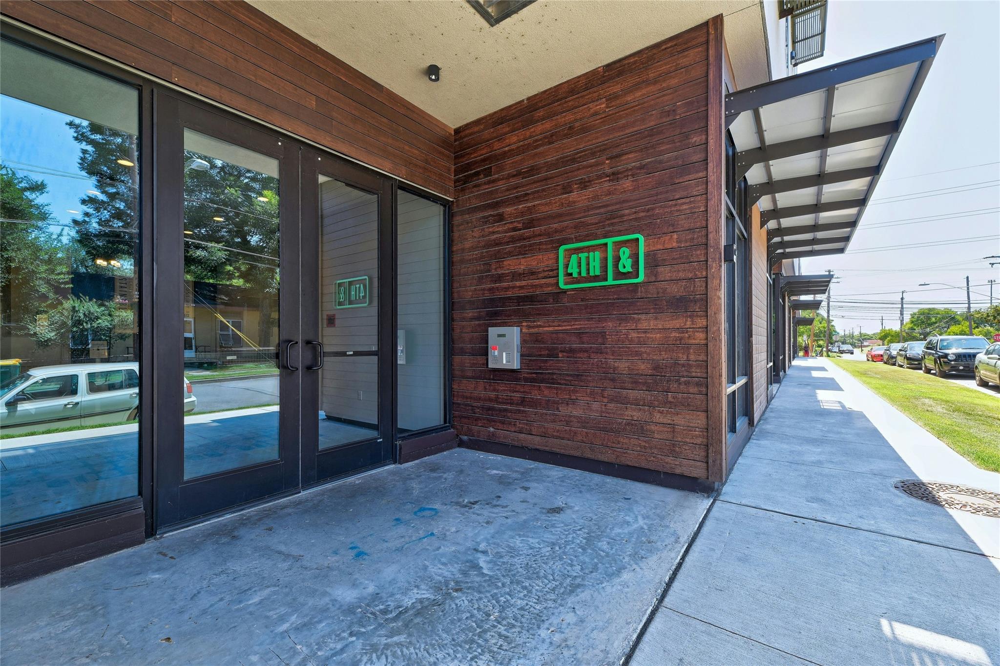 1800 E 4th St # 303, Austin, TX 78702