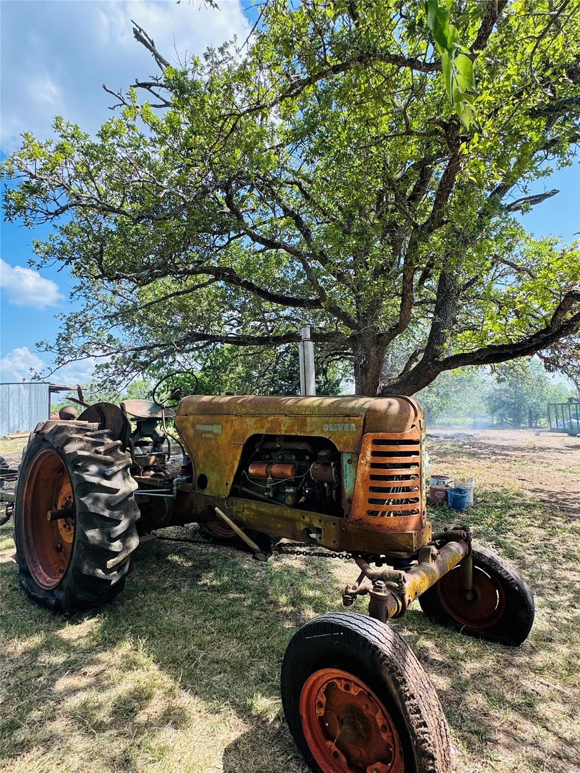 1194 Track Rd, Red Rock, TX 78662