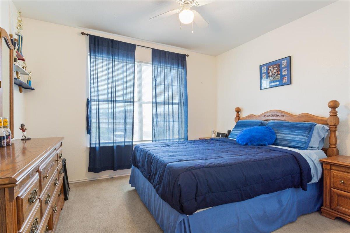 1049 Leeds Castle Walk, Georgetown, TX 78626