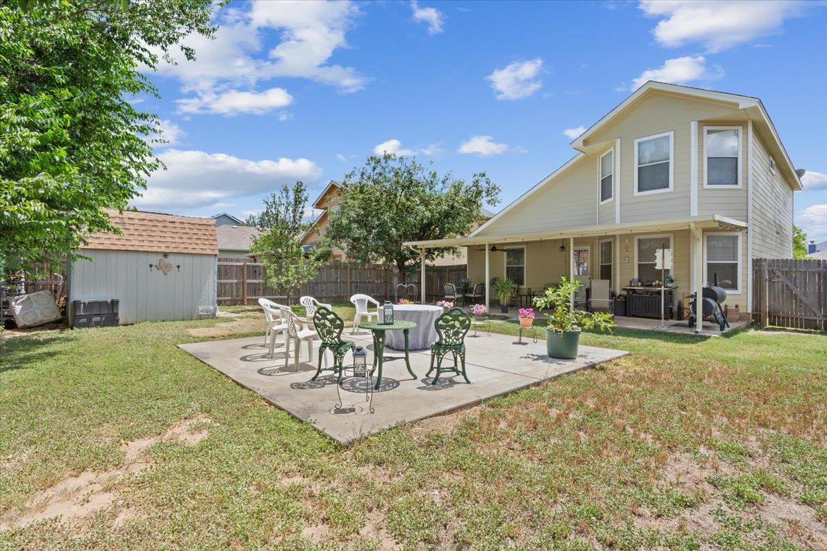 1049 Leeds Castle Walk, Georgetown, TX 78626