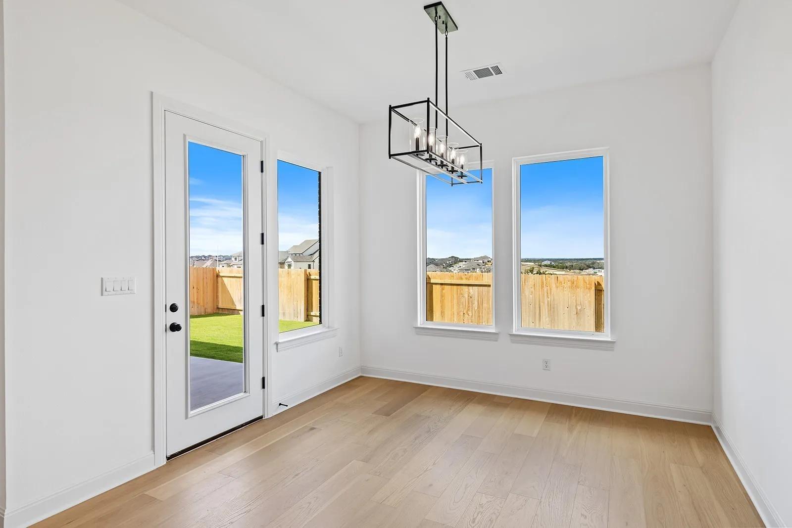 201 Shadow Dr, Liberty Hill, TX 78642