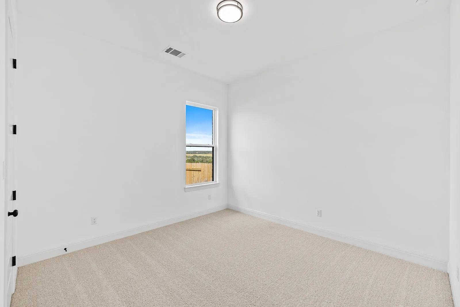 201 Shadow Dr, Liberty Hill, TX 78642