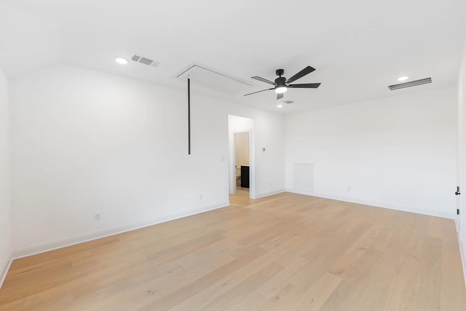 201 Shadow Dr, Liberty Hill, TX 78642