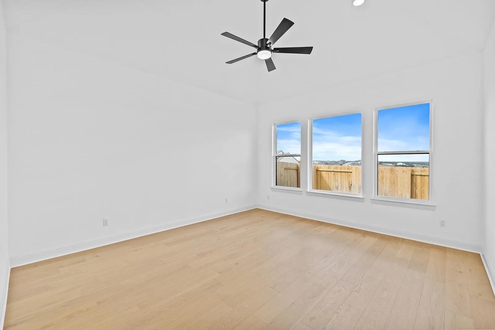 201 Shadow Dr, Liberty Hill, TX 78642