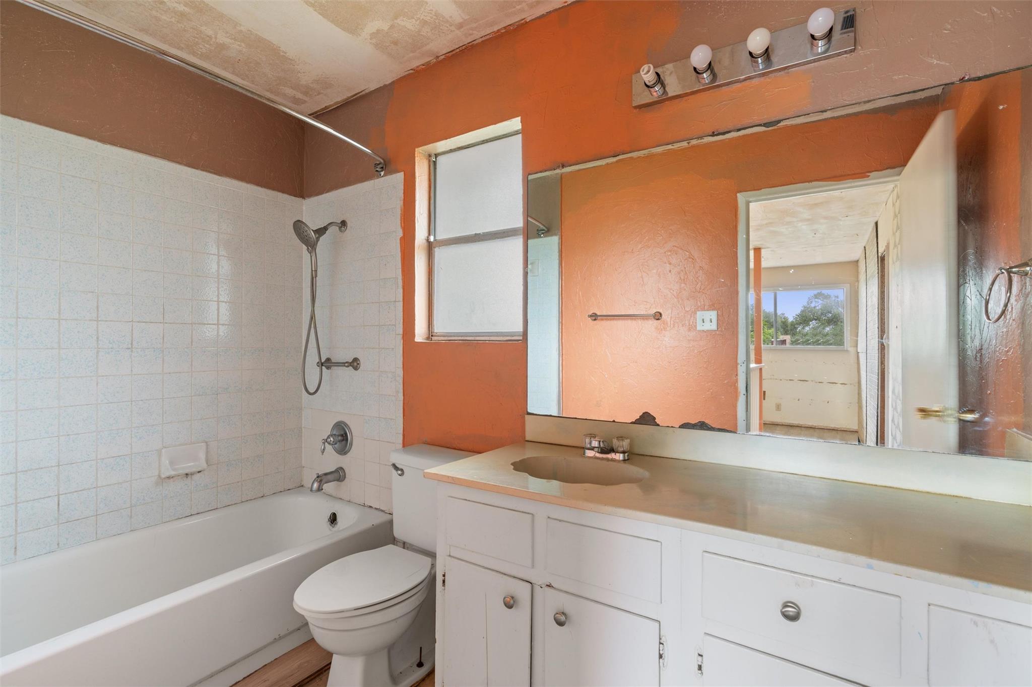 12901 Lamplight Village Ave, Austin, TX 78727