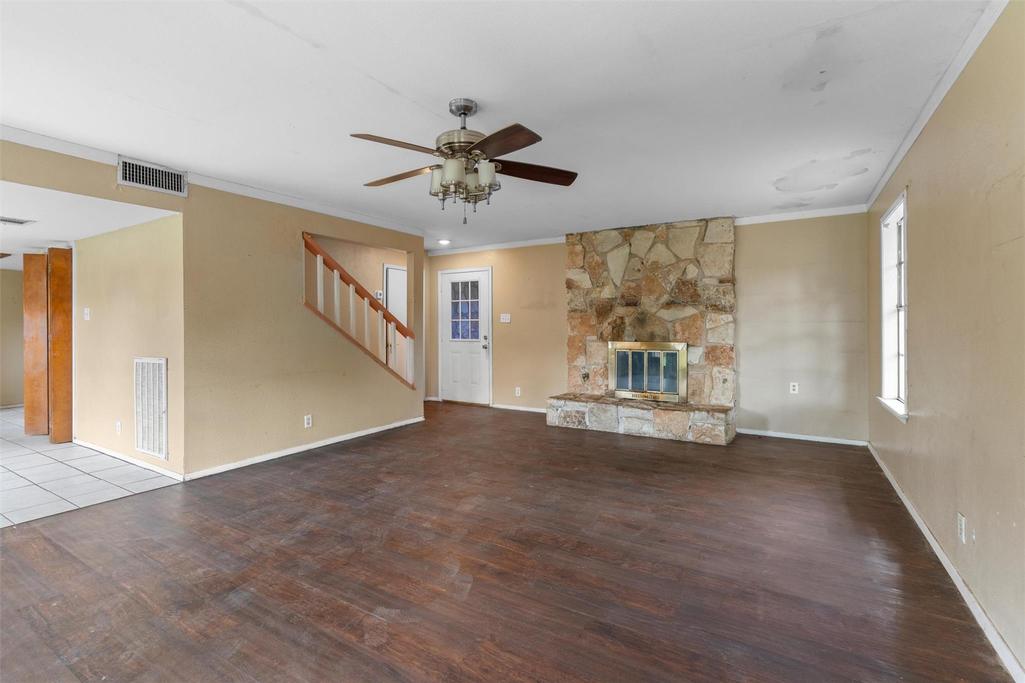 12901 Lamplight Village Ave, Austin, TX 78727