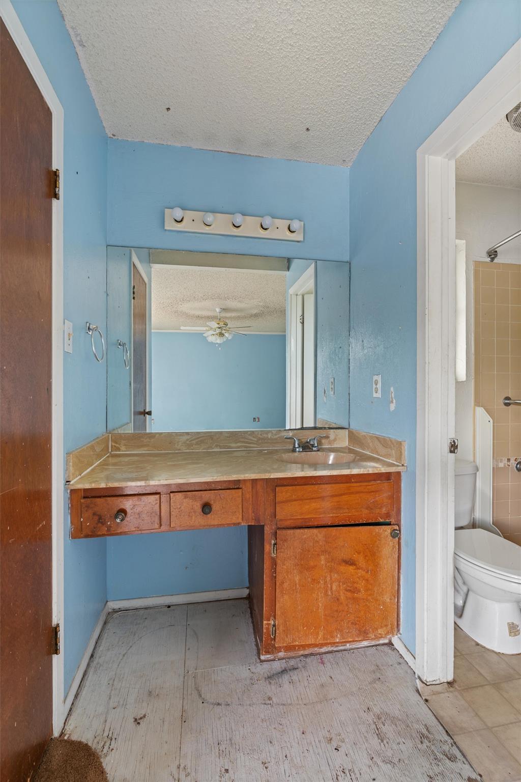 12901 Lamplight Village Ave, Austin, TX 78727