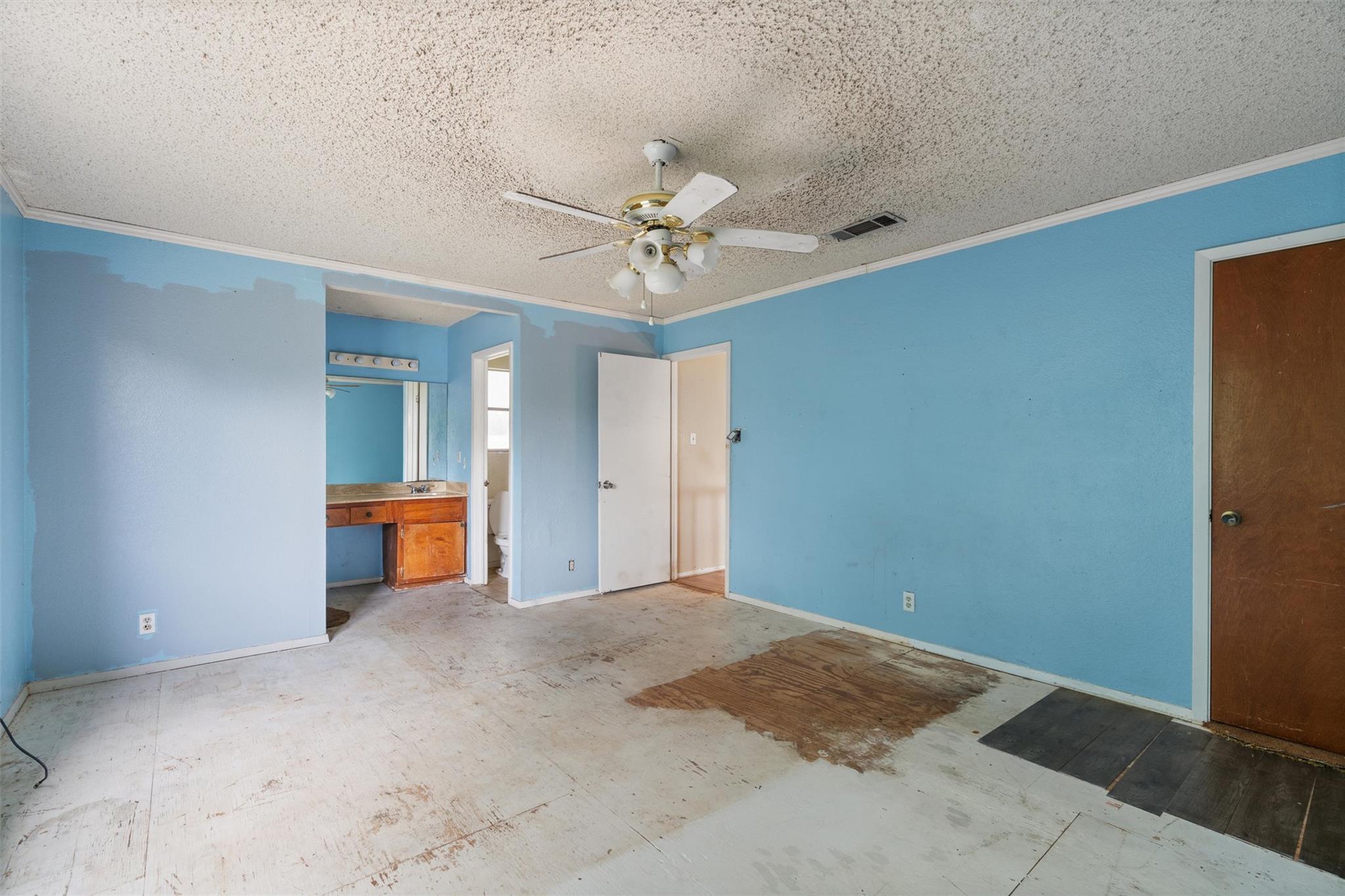 12901 Lamplight Village Ave, Austin, TX 78727