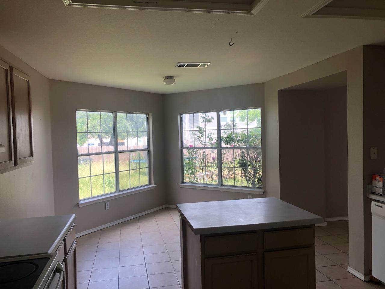 310 CROSSLAND Cv, Leander, TX 78641