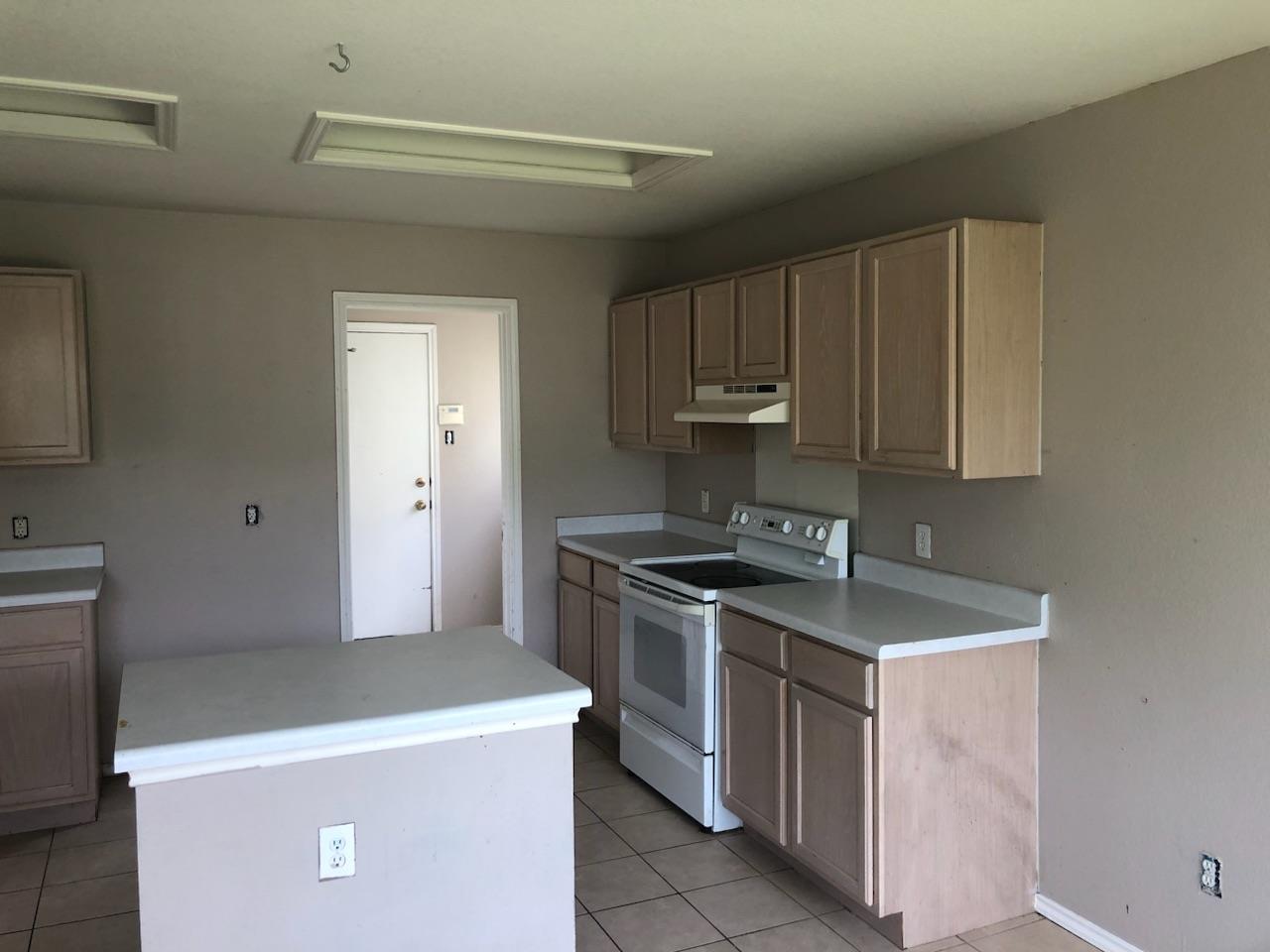 310 CROSSLAND Cv, Leander, TX 78641