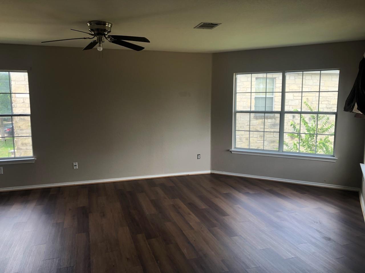310 CROSSLAND Cv, Leander, TX 78641