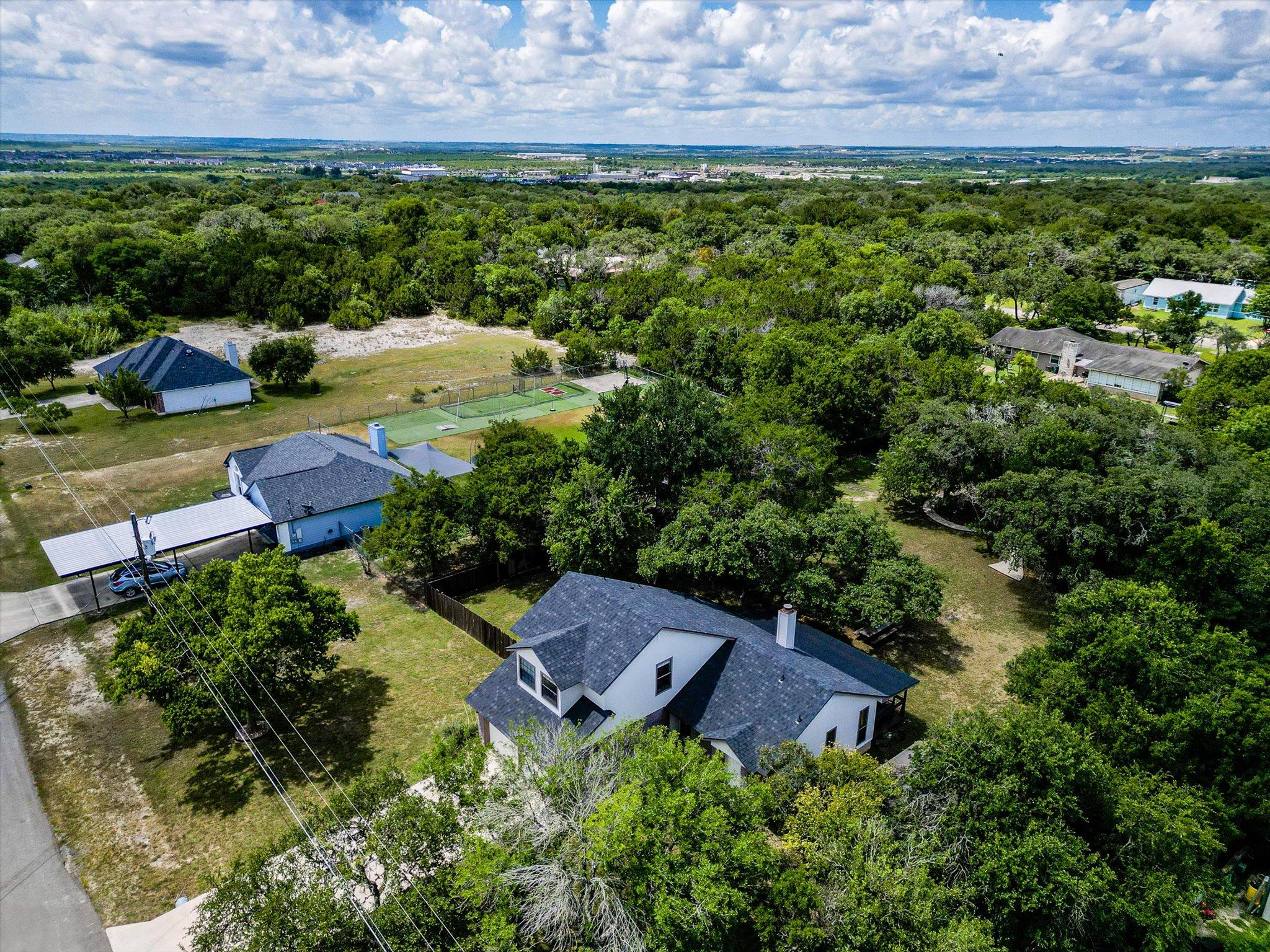 313 Hunter Ridge Rd, San Marcos, TX 78666