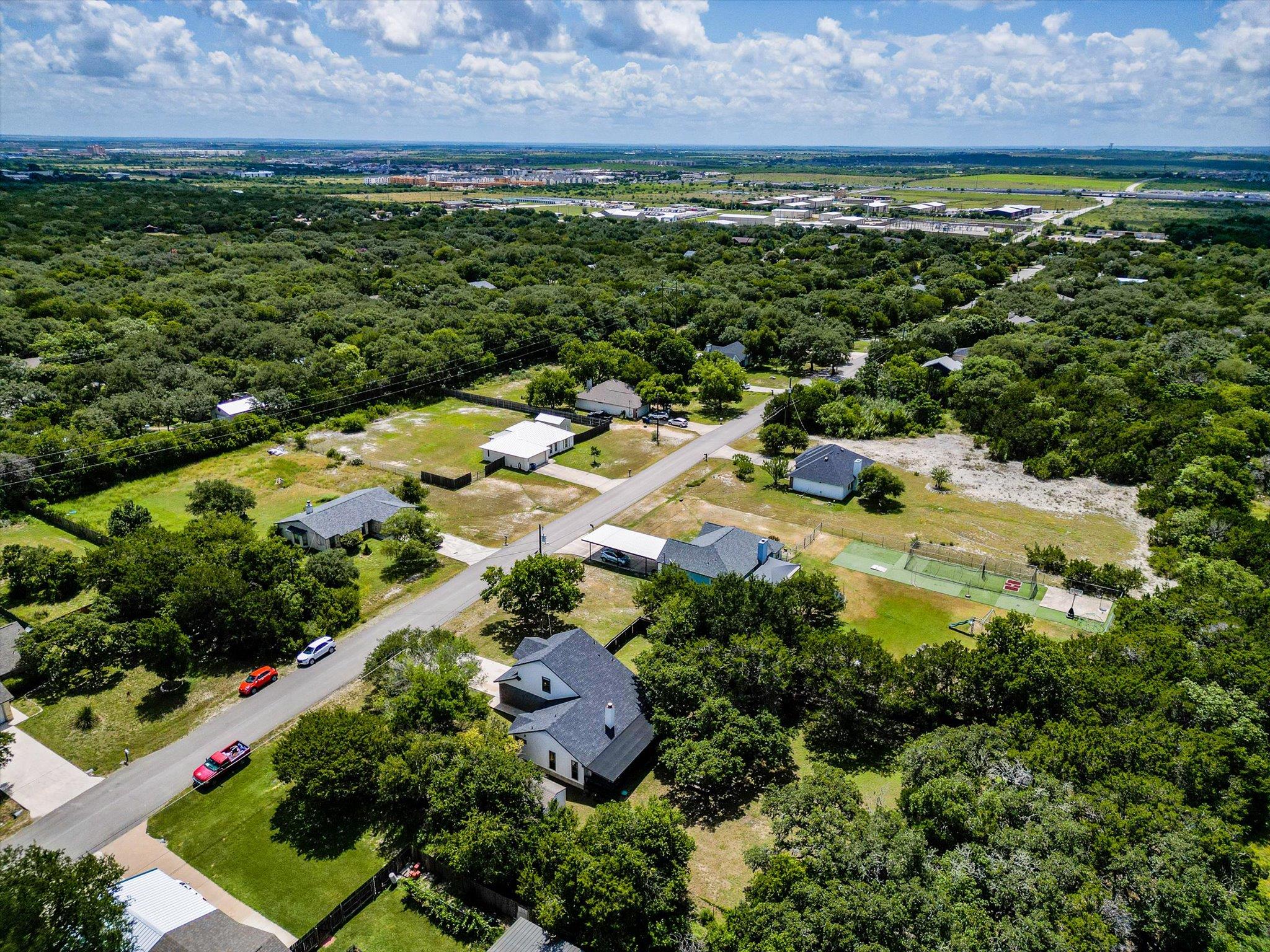 313 Hunter Ridge Rd, San Marcos, TX 78666