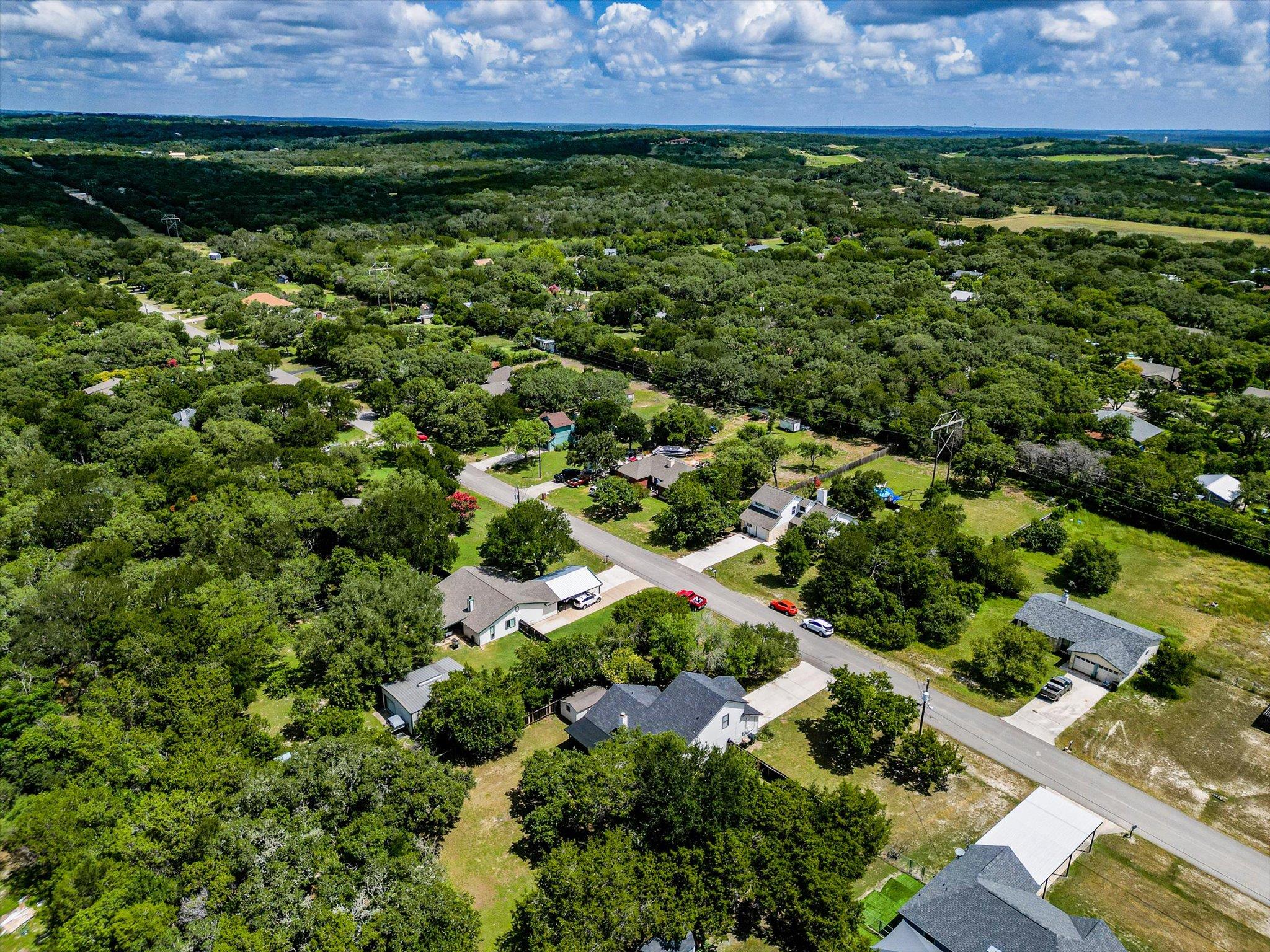 313 Hunter Ridge Rd, San Marcos, TX 78666