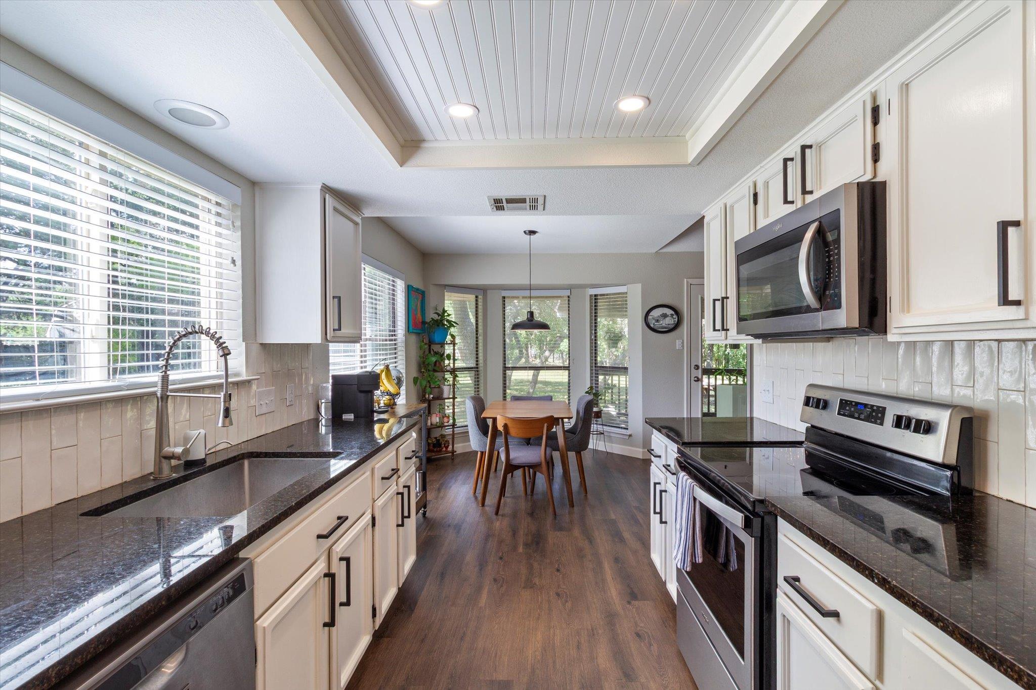 313 Hunter Ridge Rd, San Marcos, TX 78666