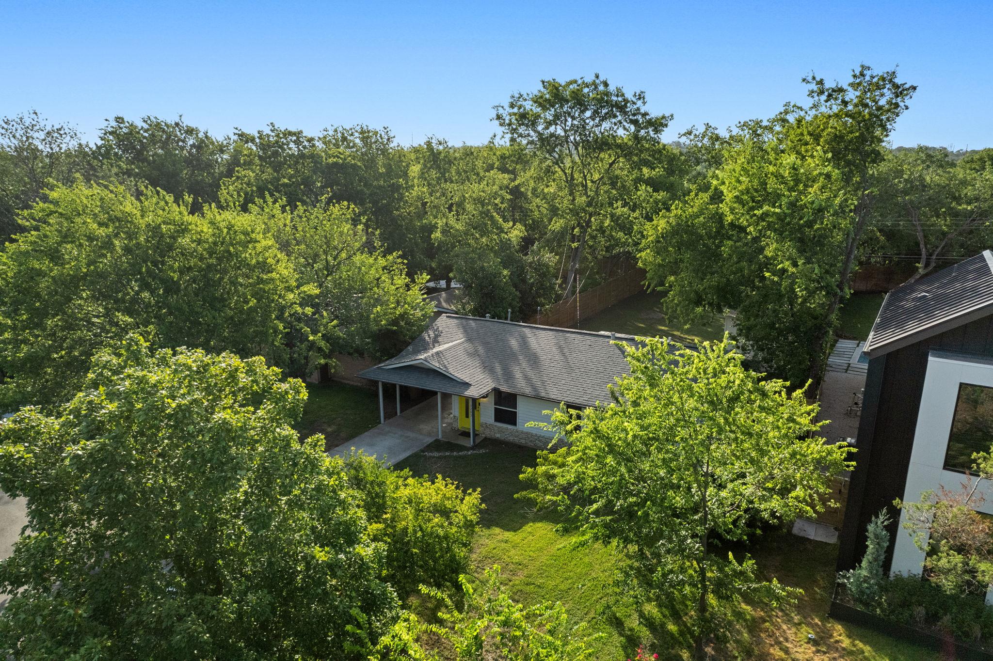 3203 Dolphin Dr, Austin, TX 78704