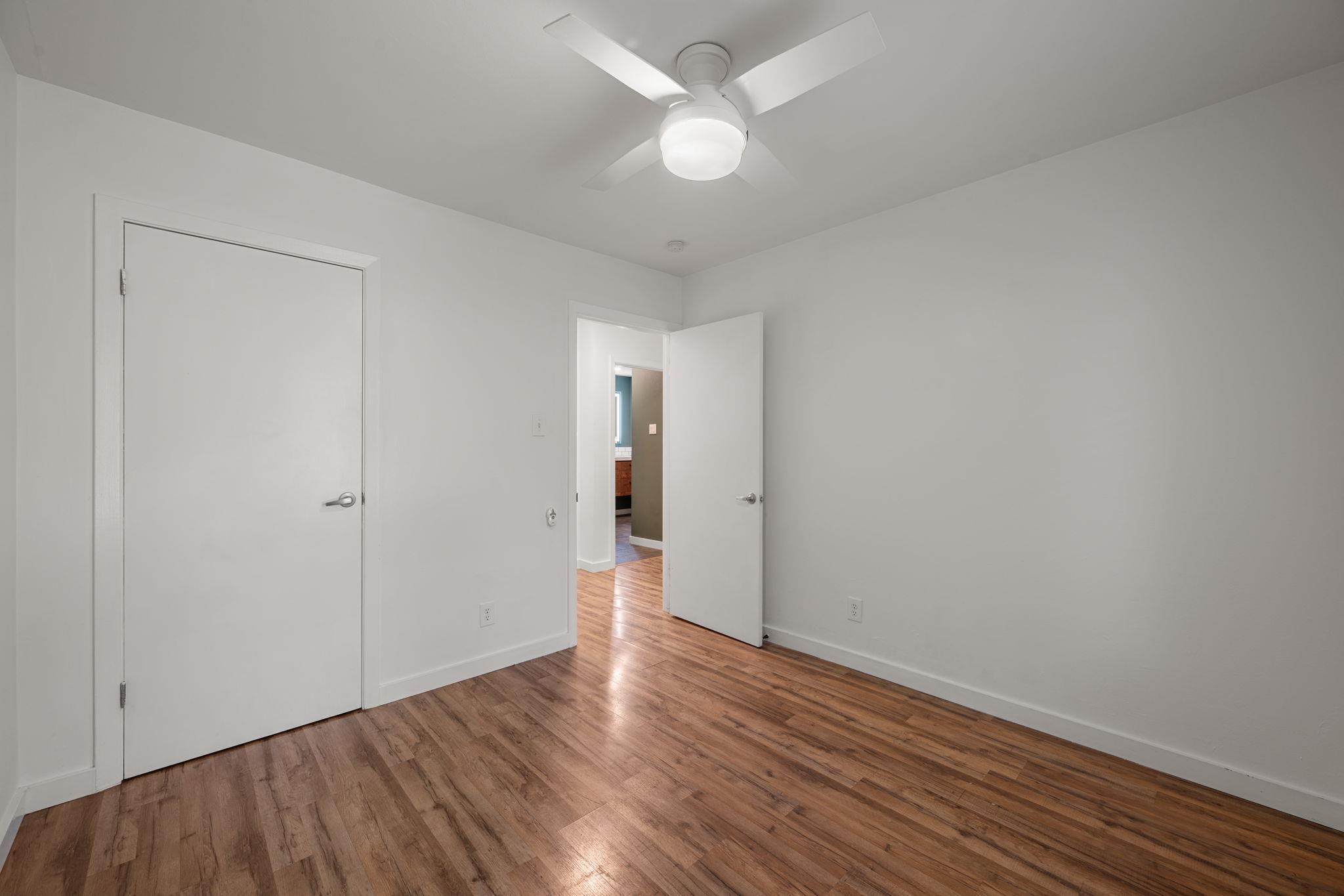 3203 Dolphin Dr, Austin, TX 78704