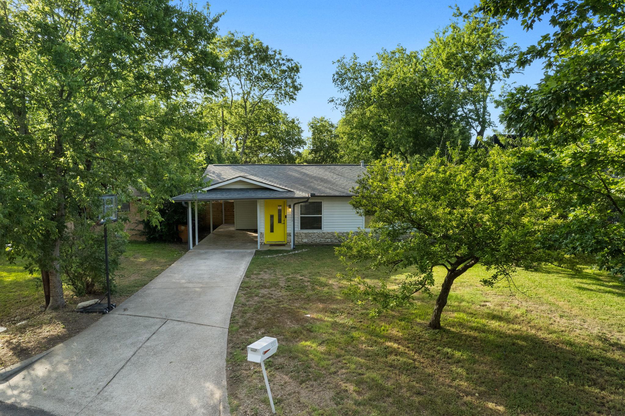 3203 Dolphin Dr, Austin, TX 78704