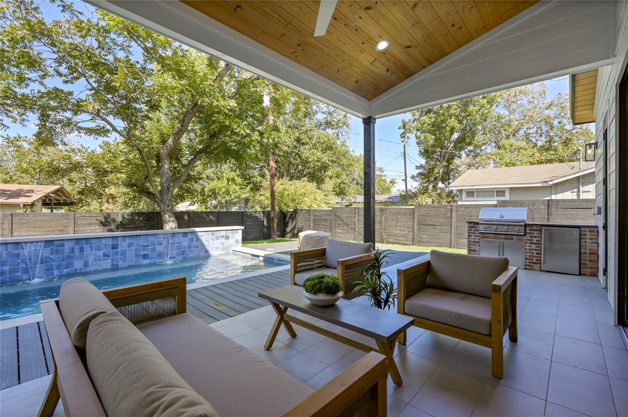3004 Ray Wood Dr, Austin, TX 78704