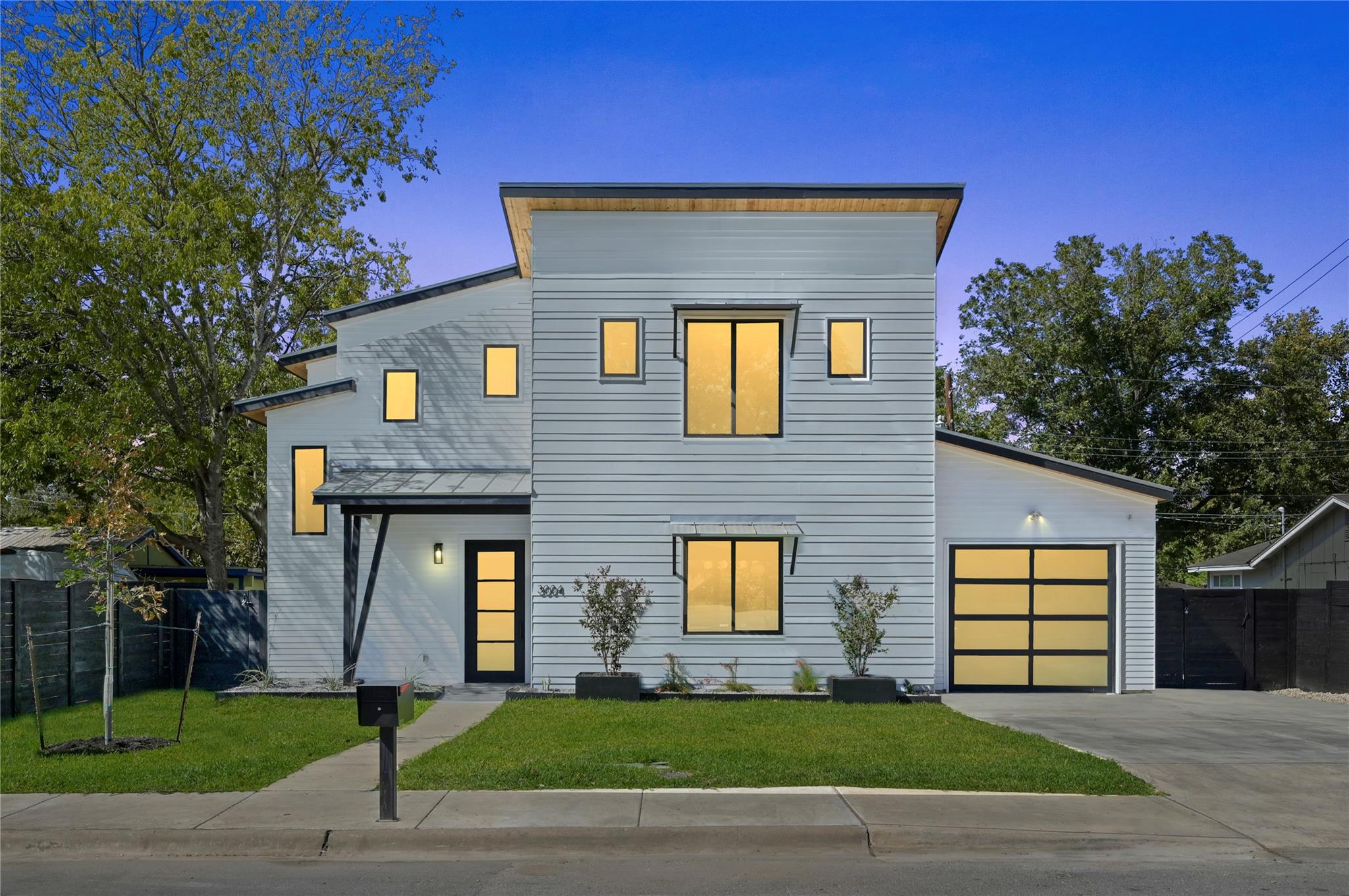 3004 Ray Wood Dr, Austin, TX 78704