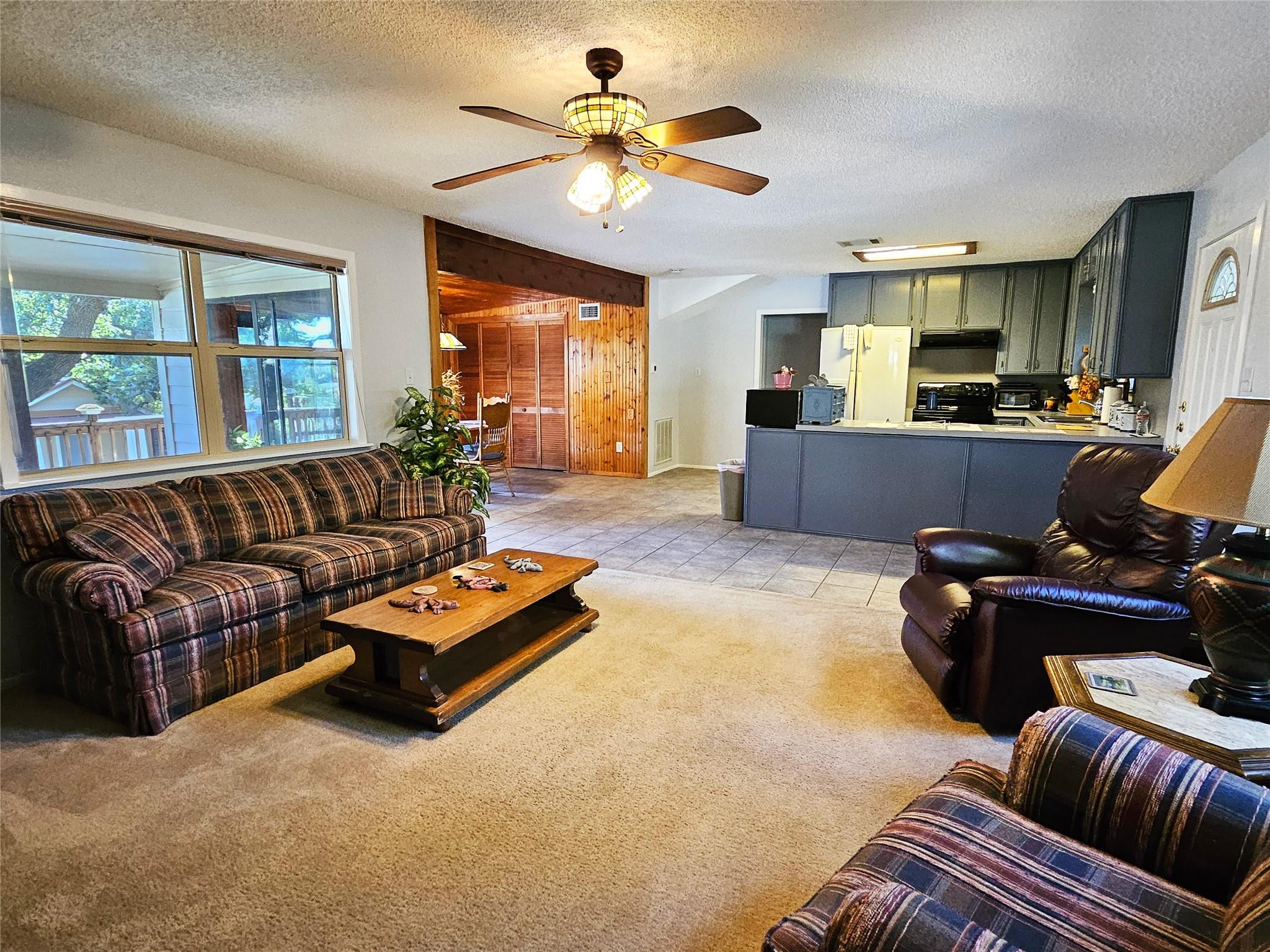 18111 Gregg Bluff Rd, Jonestown, TX 78645