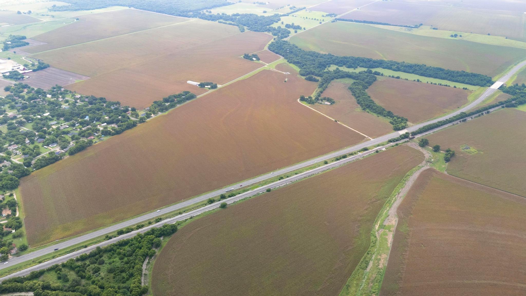 4400-4402 N Highway 95, Granger, TX 76530