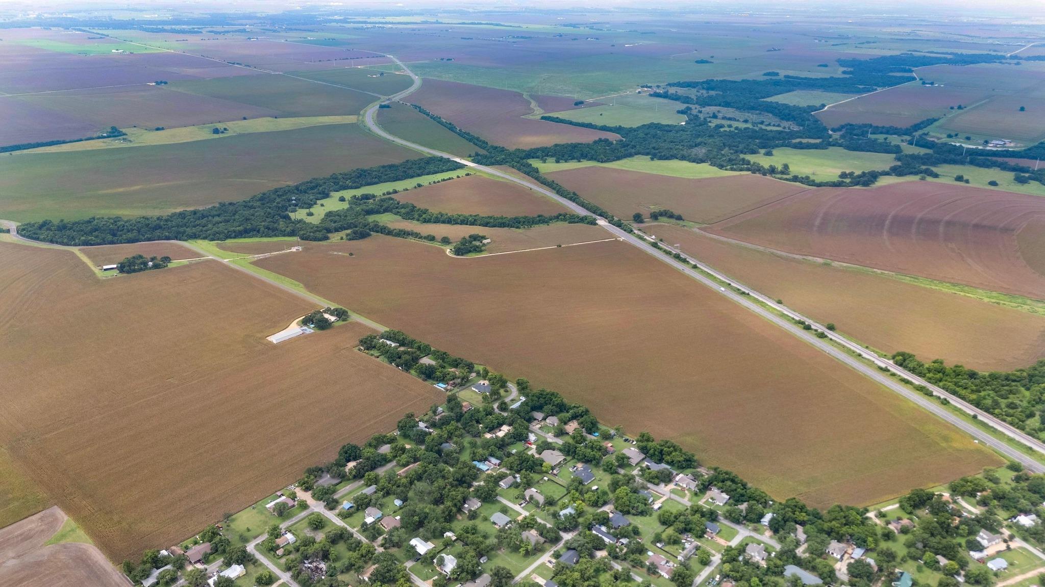 4400-4402 N Highway 95, Granger, TX 76530