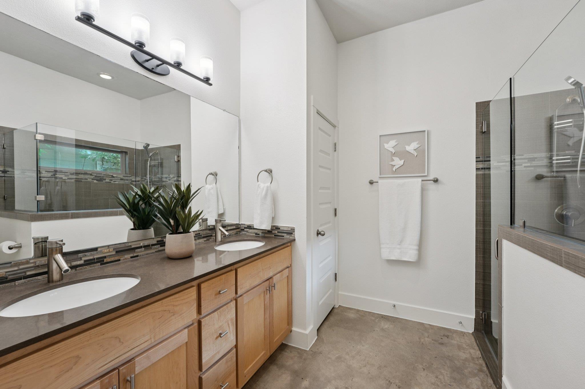2011 Haskell St # A, Austin, TX 78702