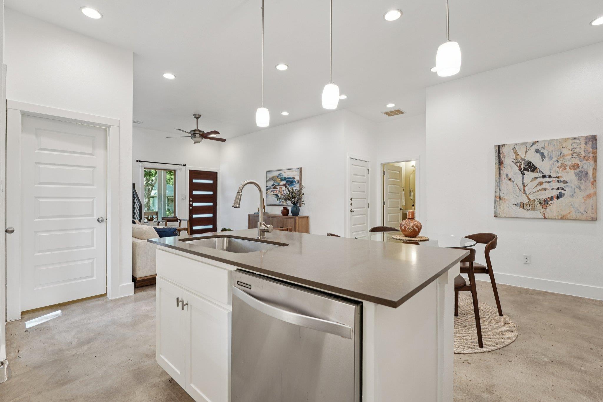2011 Haskell St # A, Austin, TX 78702