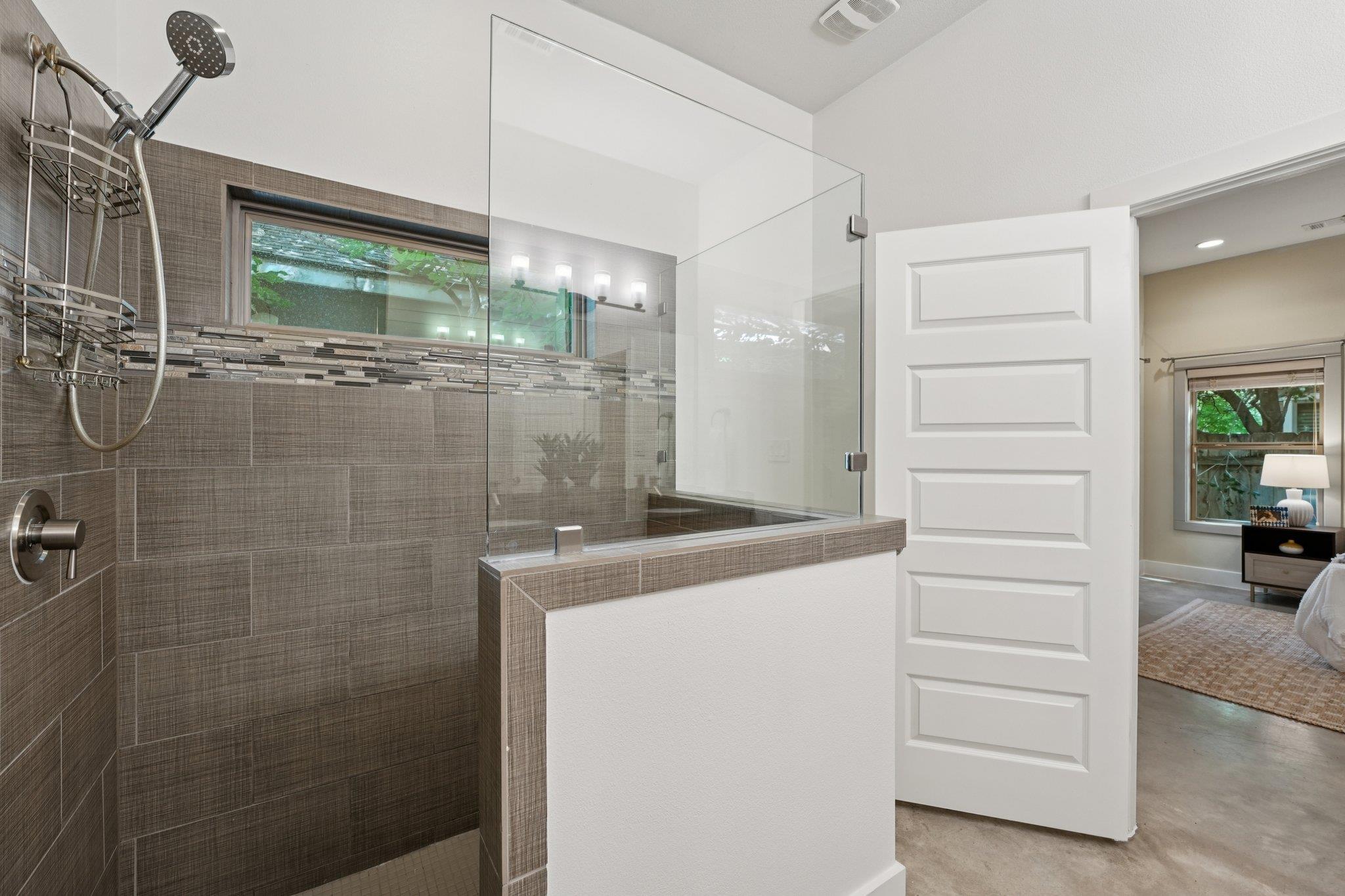 2011 Haskell St # A, Austin, TX 78702