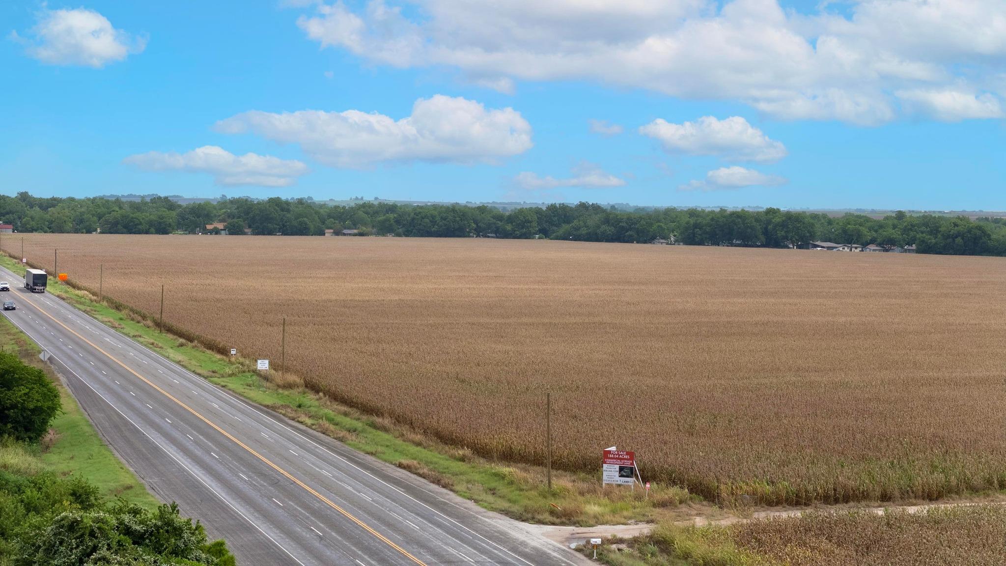 4400-4402 N Highway 95, Granger, TX 76530