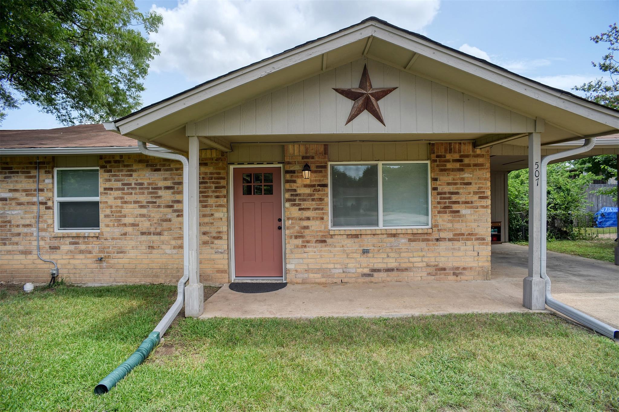 507 Pea Jay Cv, Bastrop, TX 78602