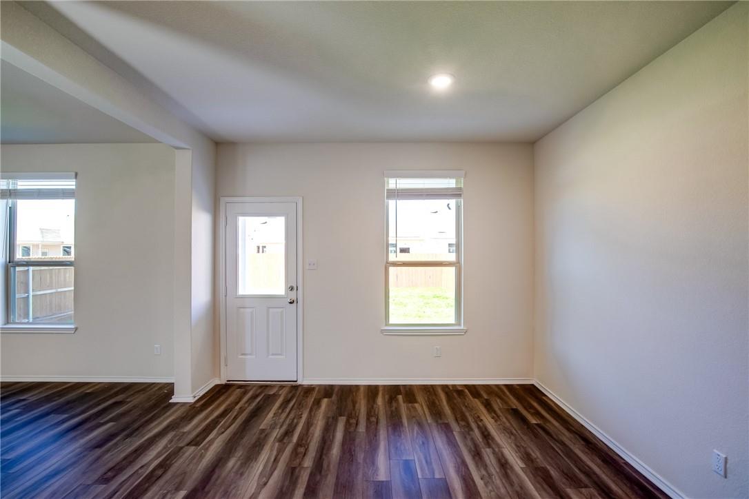 172 Purple Sandpiper Ln, Leander, TX 78642