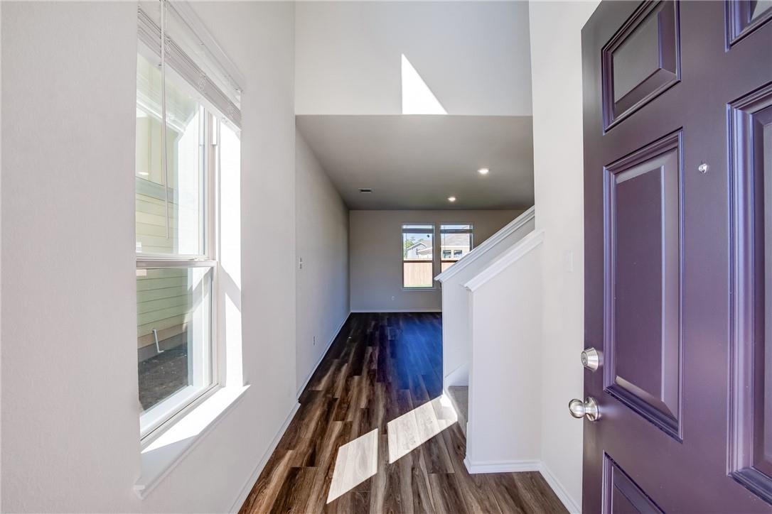 172 Purple Sandpiper Ln, Leander, TX 78642