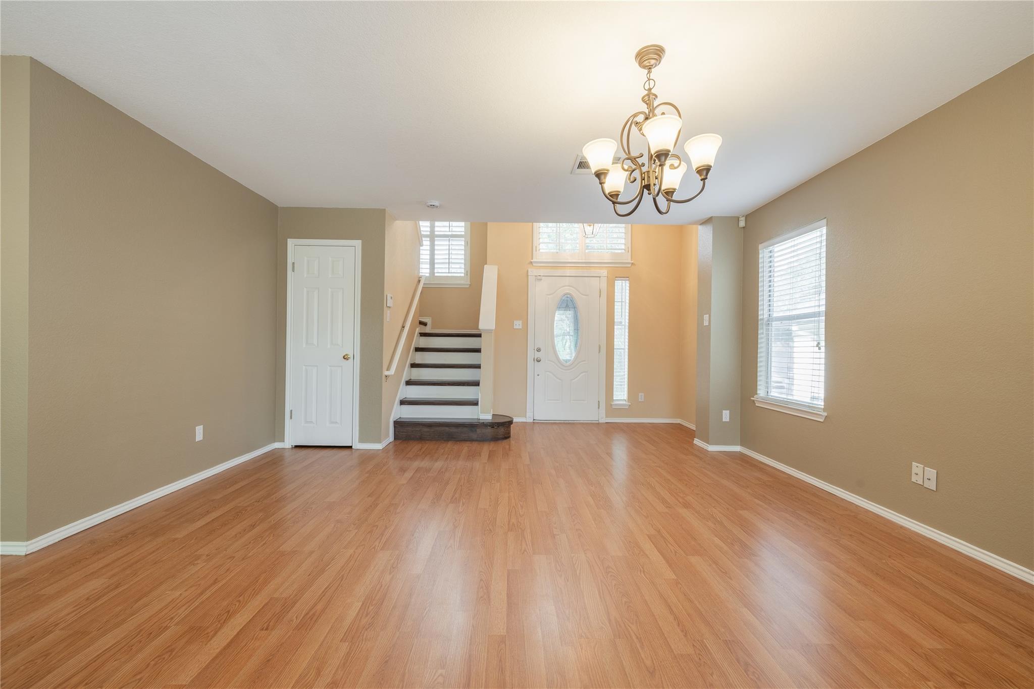 1518 Sundance Dr, Round Rock, TX 78665
