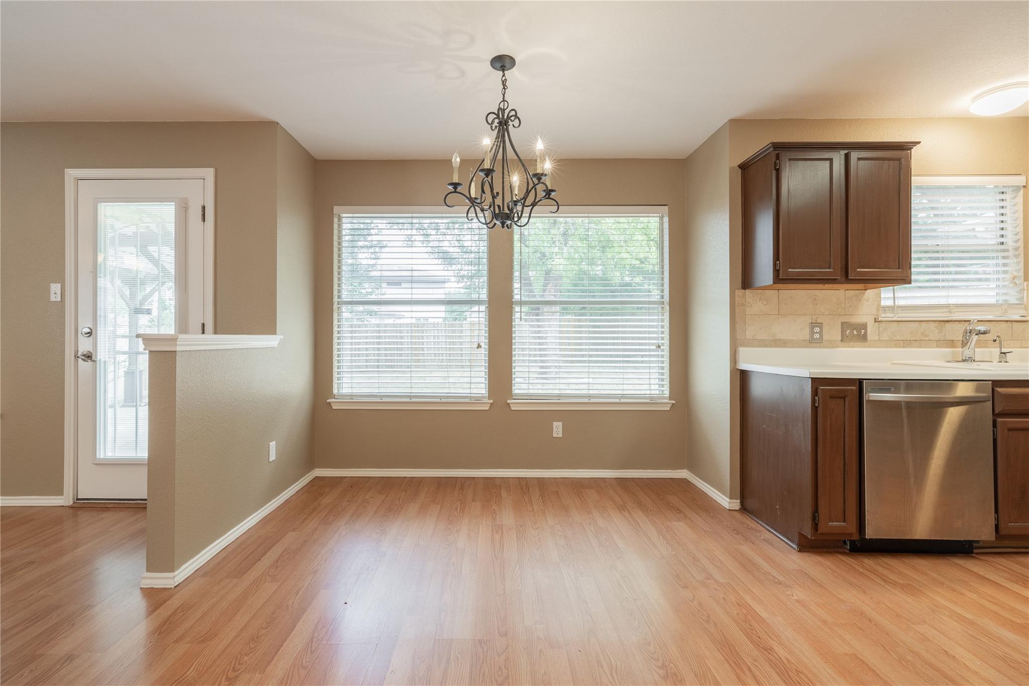 1518 Sundance Dr, Round Rock, TX 78665
