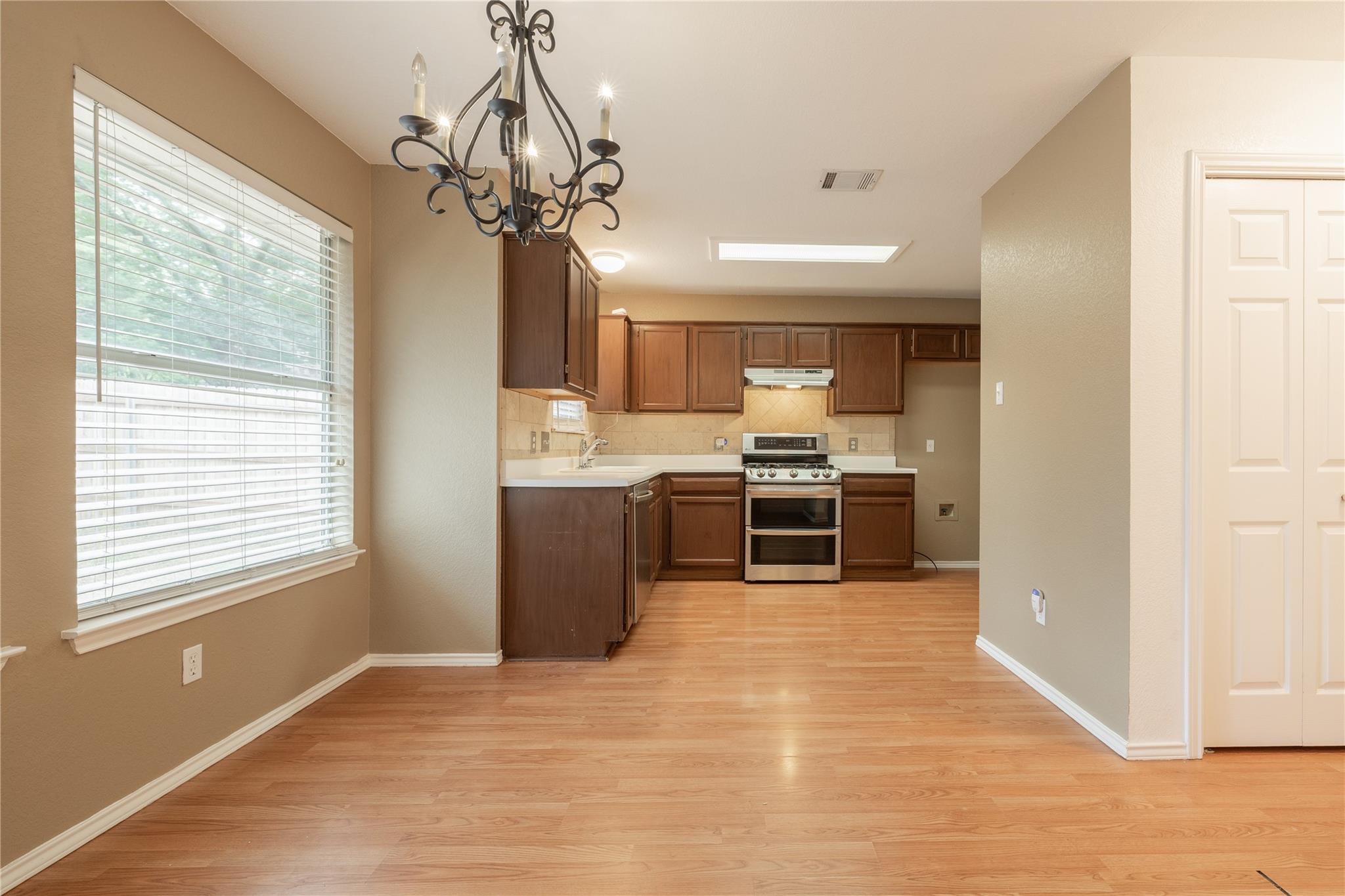 1518 Sundance Dr, Round Rock, TX 78665