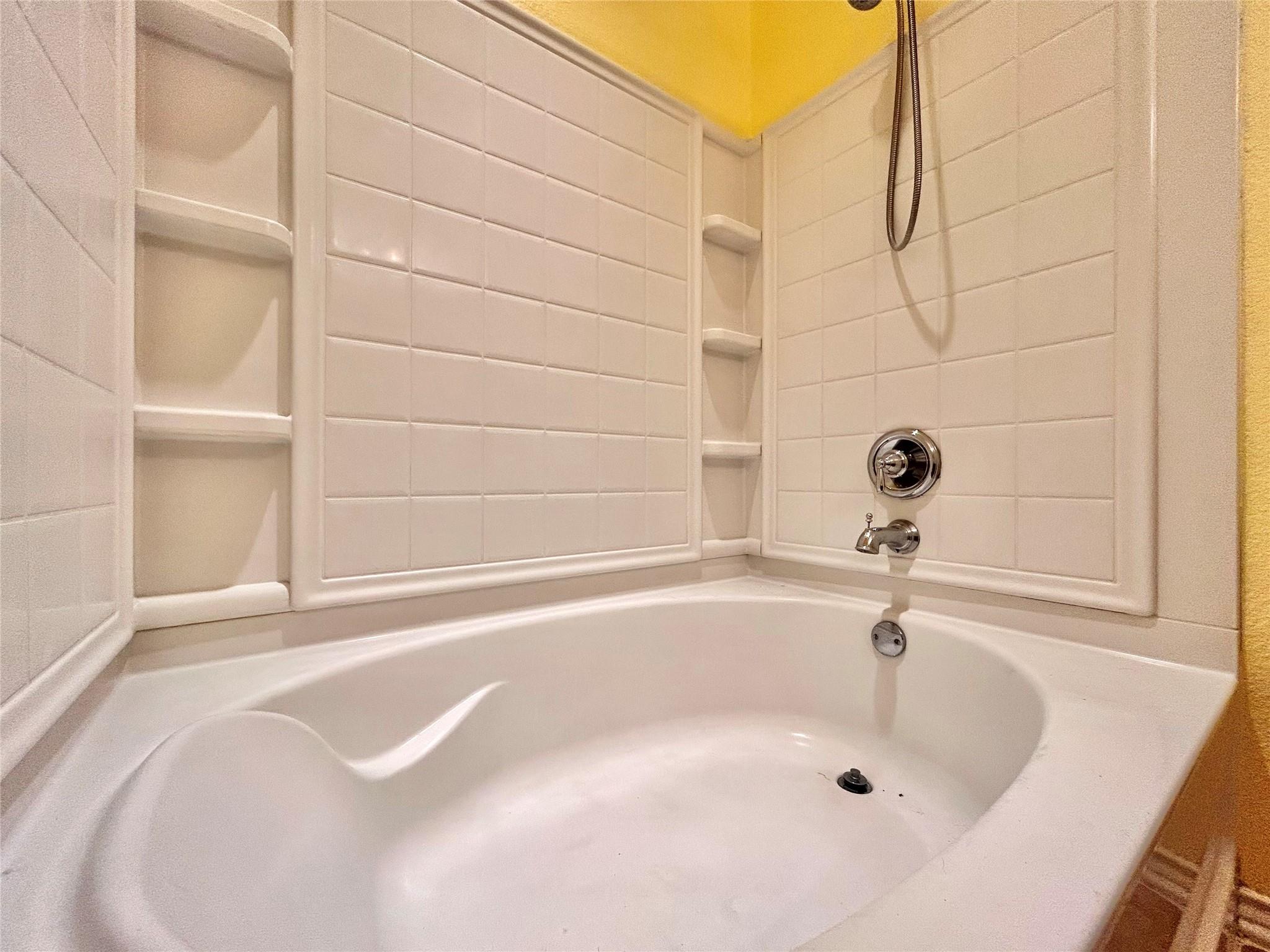 505 Willow Walk Dr, Pflugerville, TX 78660