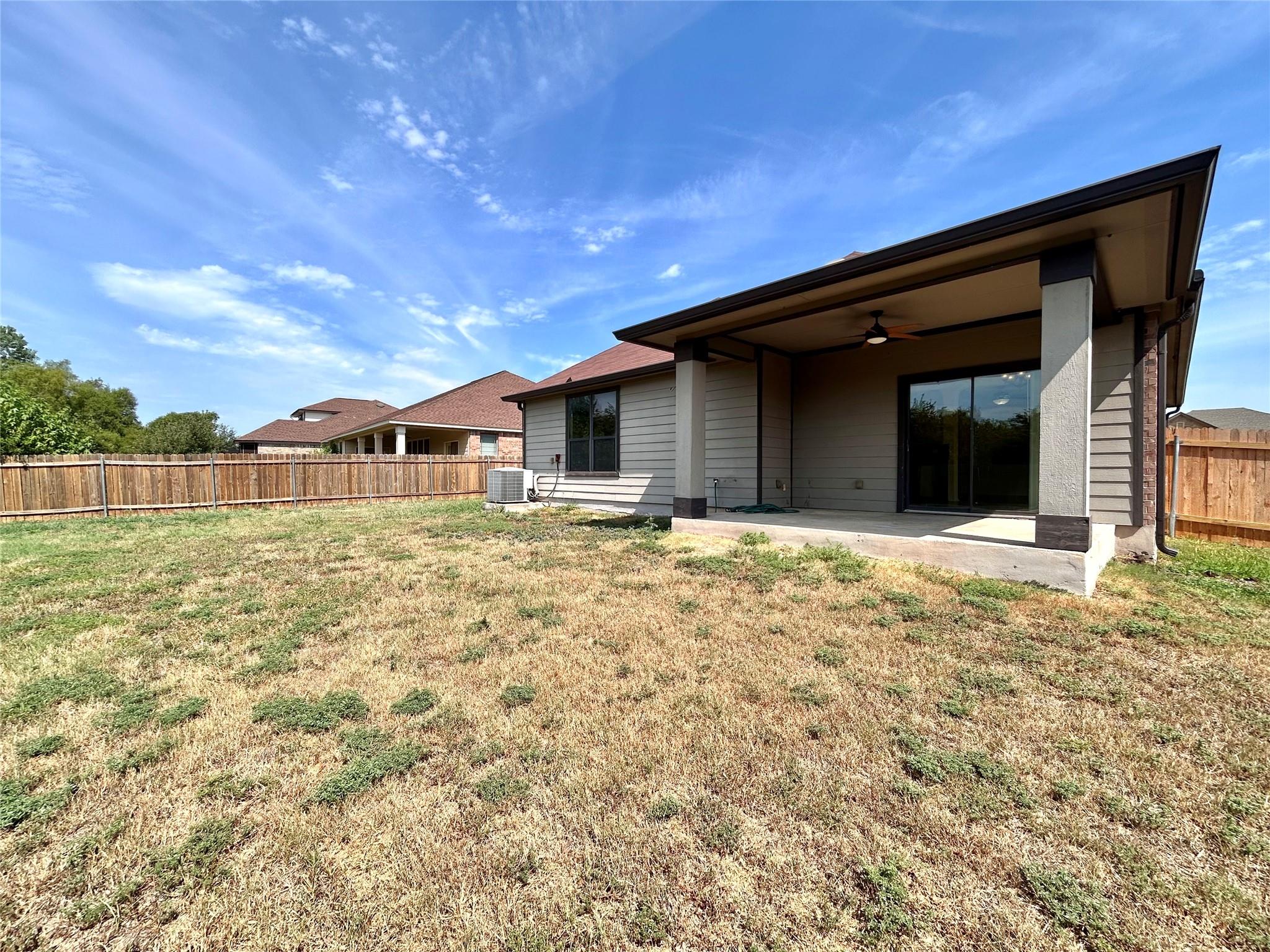 505 Willow Walk Dr, Pflugerville, TX 78660