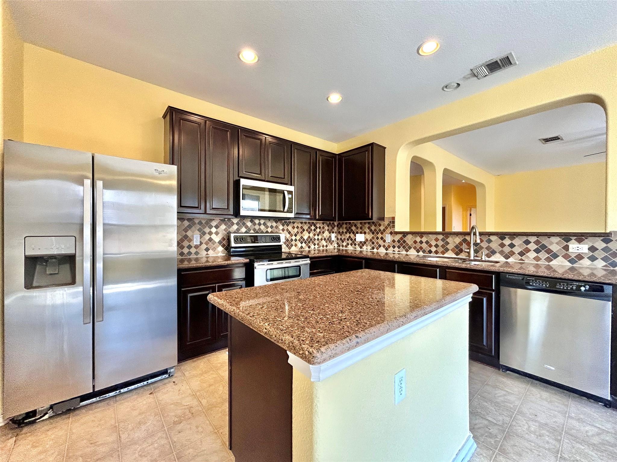 505 Willow Walk Dr, Pflugerville, TX 78660