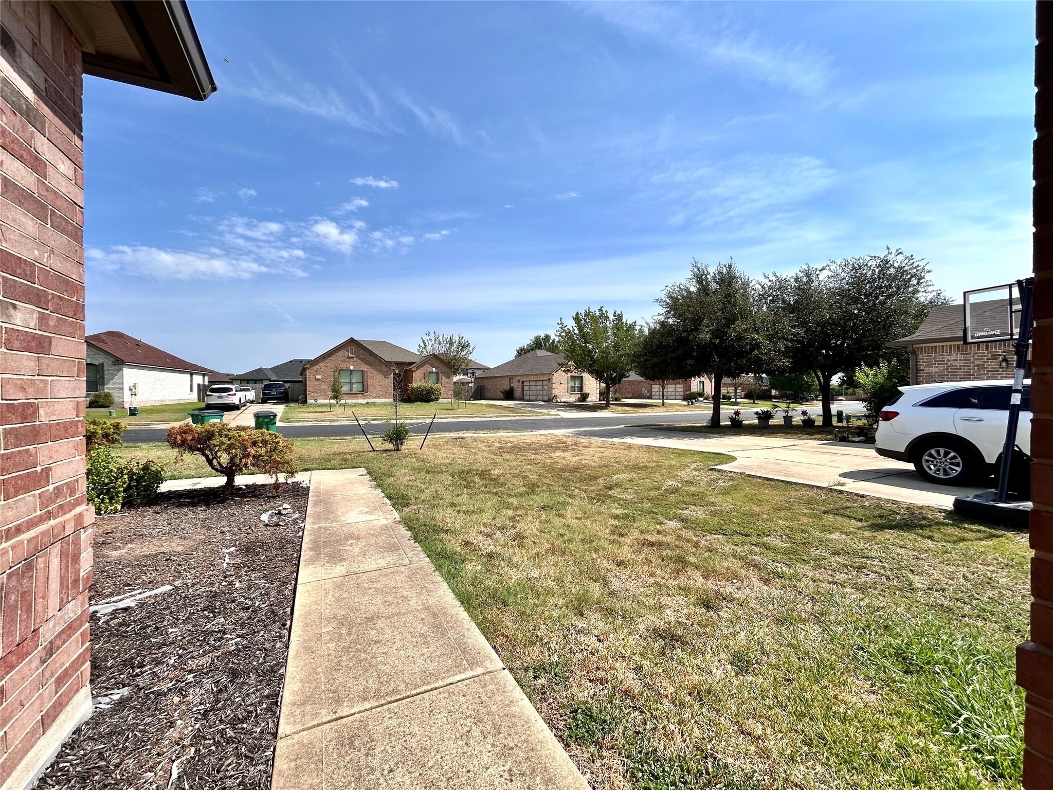 505 Willow Walk Dr, Pflugerville, TX 78660