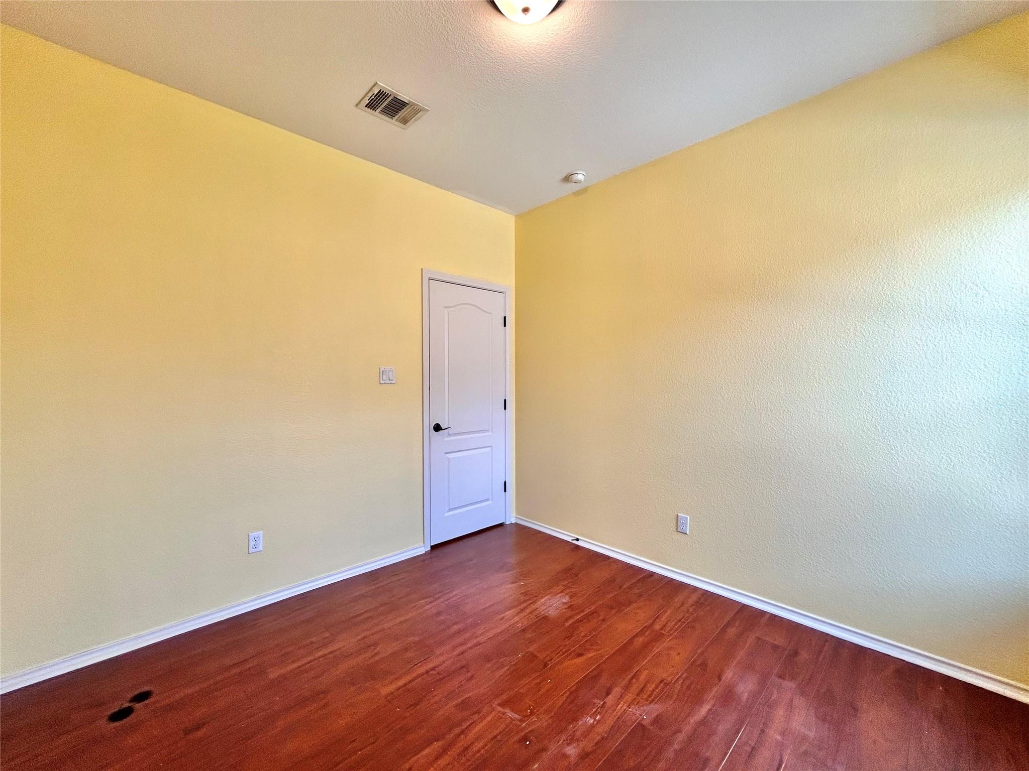 505 Willow Walk Dr, Pflugerville, TX 78660