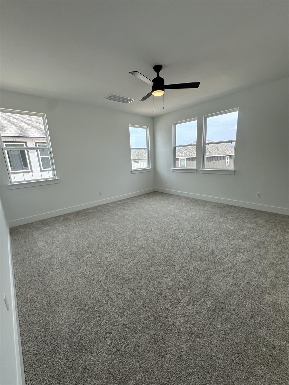 154 Kislingbury Ln, Kyle, TX 78640